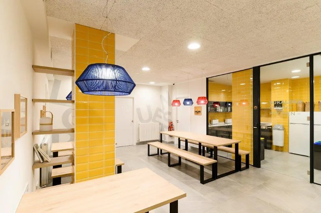 Guest house Logune Rooms Vitoria-Gasteiz Spain