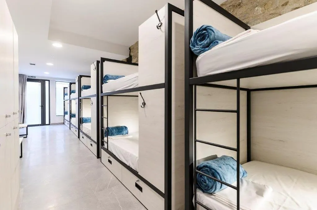 Logune Rooms Vitoria-Gasteiz 0*,