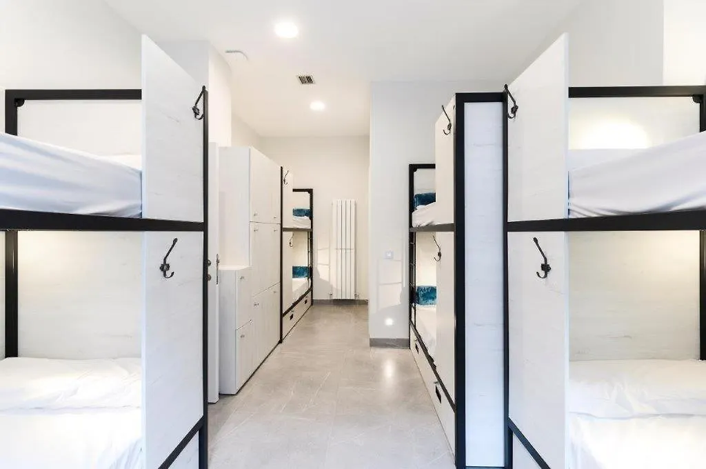 Guest house Logune Rooms Vitoria-Gasteiz Spain